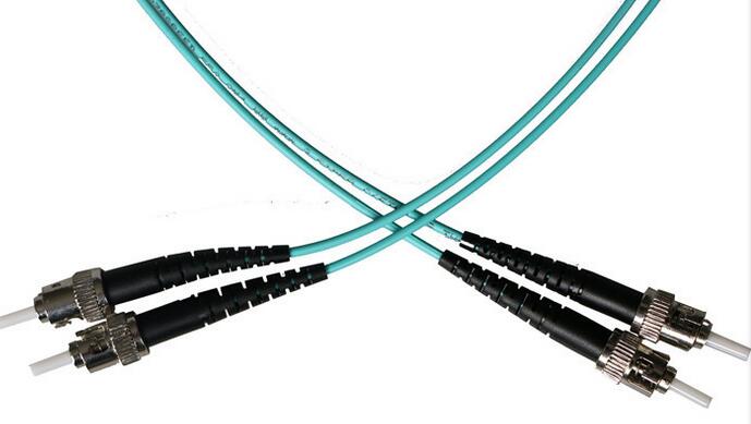 東莞哪里有原裝正品的康普萬兆跳線?